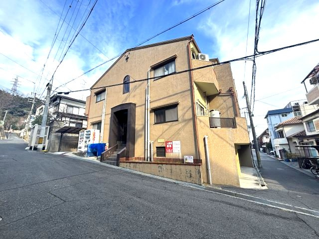 岡本ビラの外観