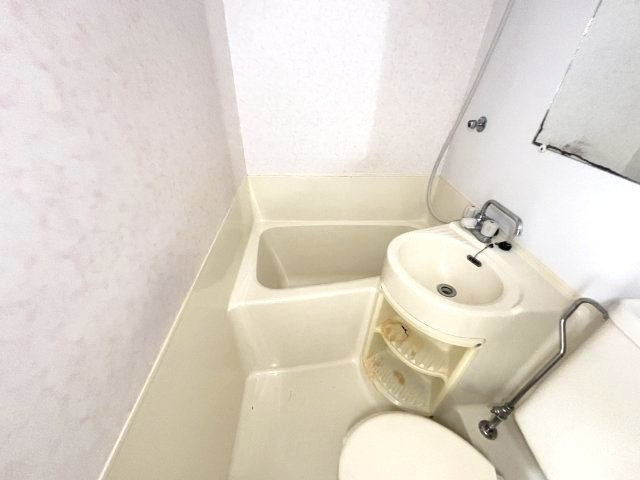 岡本ビラの浴室