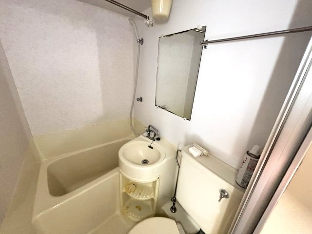 岡本ビラの洗面所