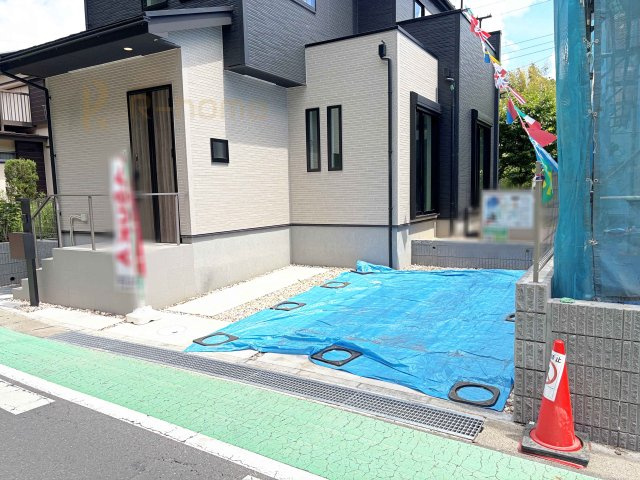 流山市名都借5期　新築戸建て　1号棟の駐車場|カースペースは2台お停めいただけます♪
