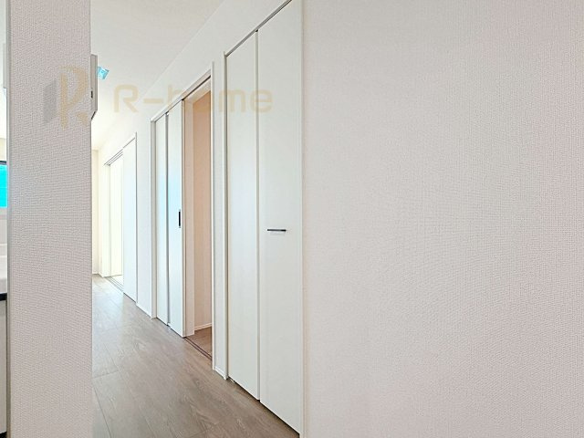 流山市名都借5期　新築戸建て　1号棟の収納|キッチンにはパントリーを設置！キッチン回りの整理整頓の悩みも解決♪