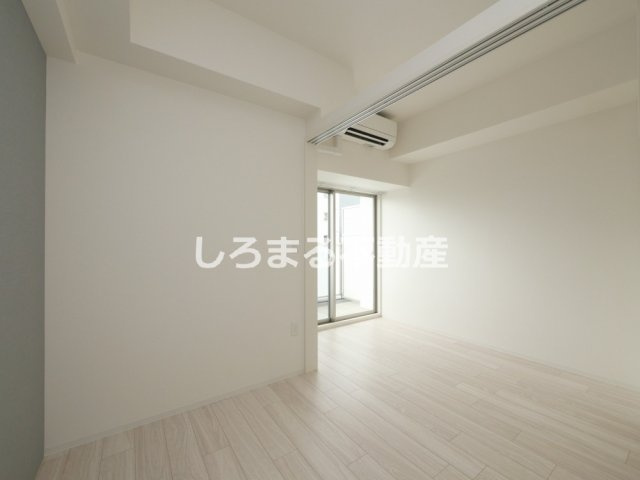 セレニテ日本橋エクラの洋室