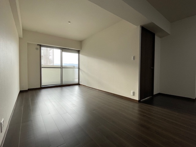 桂川ハイツ２号館の居間・リビング