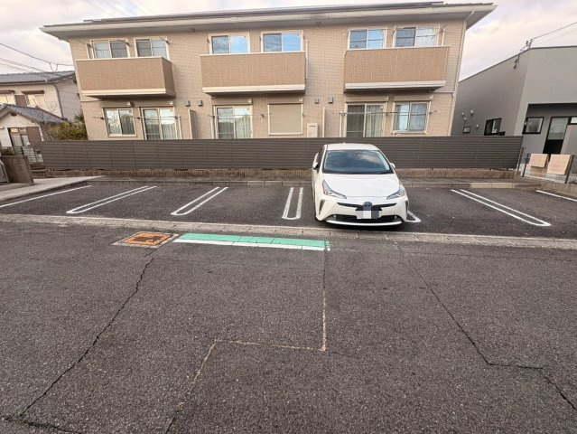 ベルビラージュの駐車場