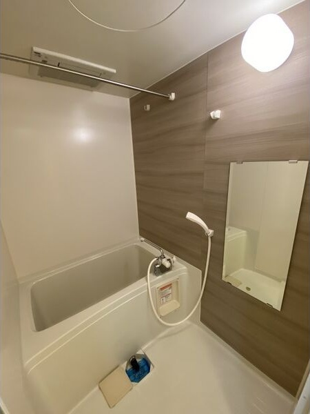 コート新栄の浴室