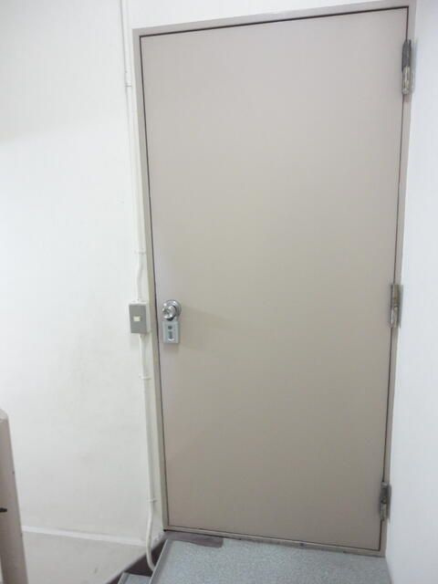 矢野ビルの寝室