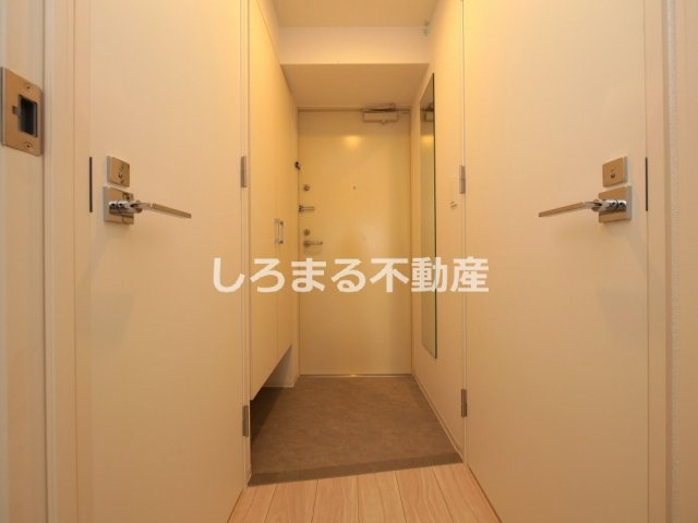 セレニテ夕陽丘エクラの玄関