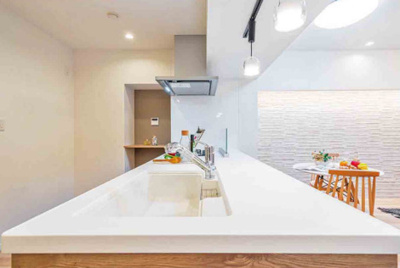 【キッチン】 | サンヴェール東所沢 | 生活感の出やすいキッチン周りも収納でスッキリ　※施工例