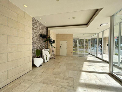 【エントランス】 | エミリブ練馬