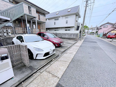 【駐車場】 | ヴィラ赤坪 【名古屋市賃貸・ネット無料】