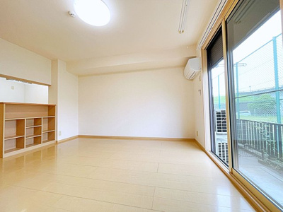 【居間・リビング】 | ヴィラ赤坪 【名古屋市賃貸・ネット無料】