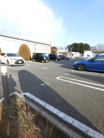 ロックコート Aの駐車場