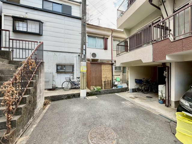 門真市大橋町の前面道路含む現地写真