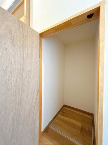 宇高町５丁目　中古住宅の収納