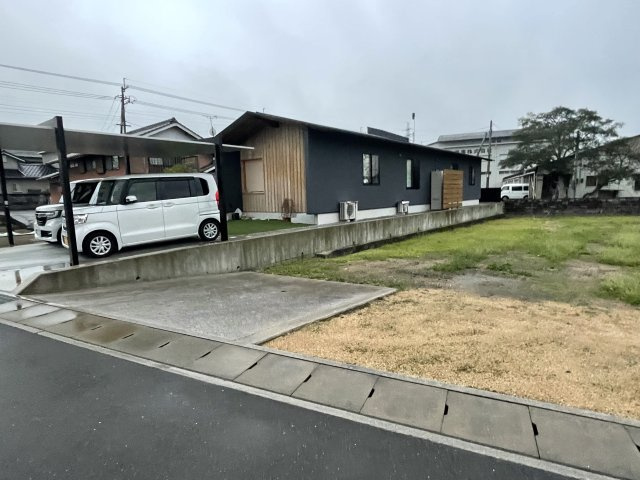 綾川町萱原　土地の外観