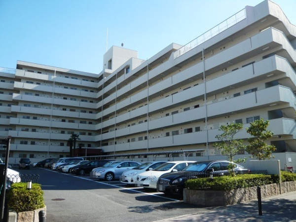 吹田芙蓉ハイツの外観|きれいな外観です