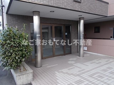 【エントランス】 | ヴィラ上小田井壱番館（Ｖｉｌｌａ上小田井壱番館））
