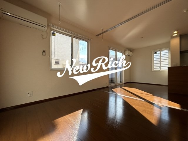 伊勢崎市茂呂町２丁目のアパートのバルコニー