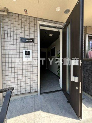 【エントランス】 | スカイハイム仲六郷 | 清潔なエントランスです
