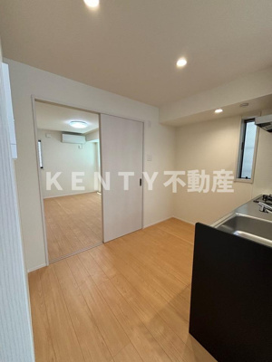 【居間・リビング】 | スカイハイム仲六郷 | おしゃれなリビングです