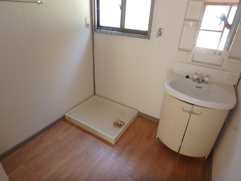 S1760H　吉野苑平屋中古住宅の独立洗面台