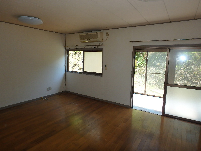 S1760H　吉野苑平屋中古住宅の居間・リビング