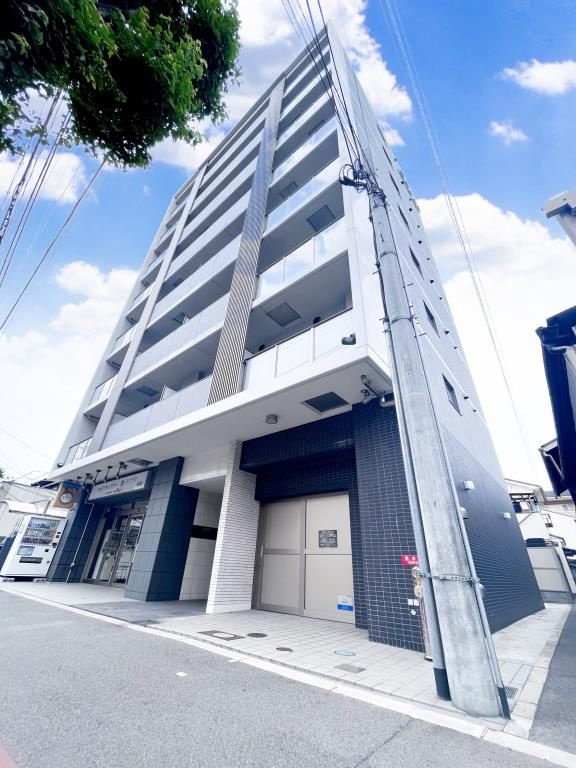 シャイニング福島離宮の外観