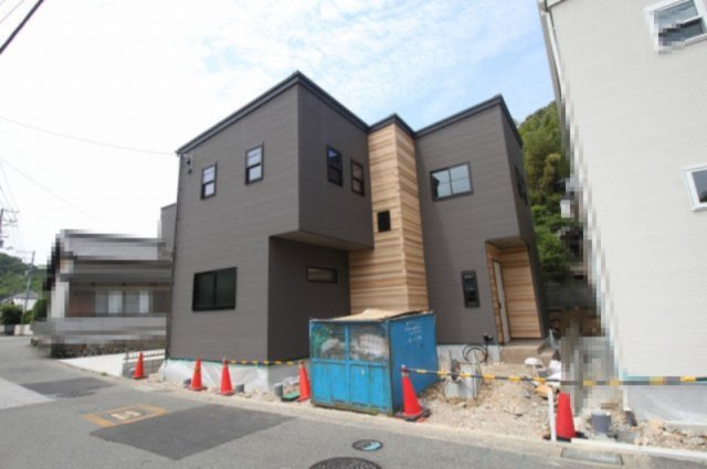 大津甲　　新築戸建　2号地　（全2区画）の外観|2号棟　3ＬＤＫ　建物面積　98.95㎡　（約29.93坪）　土地面積　100.90㎡（約30.52坪）
