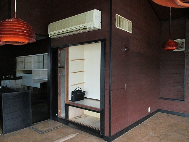 建部町吉田　貸店舗の収納