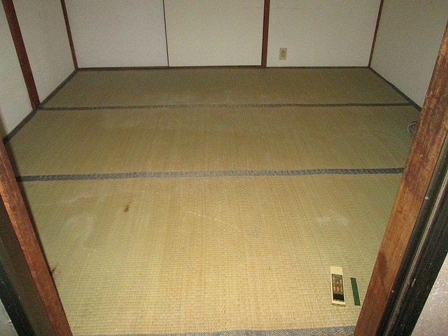建部町吉田　貸店舗の和室