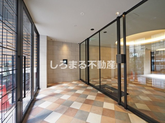 セイワパレス本町東のエントランス