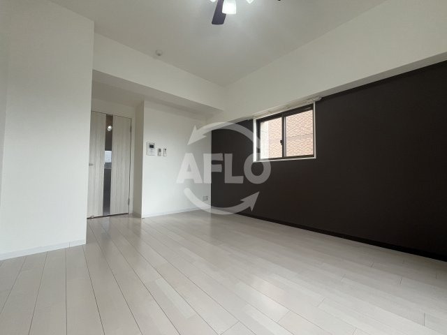 Luxe淡路Ⅱの洋室|Luxe淡路Ⅱ　リビング