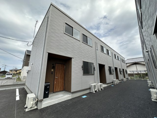 グランメゾンⅡの駐車場|カースペースがあります