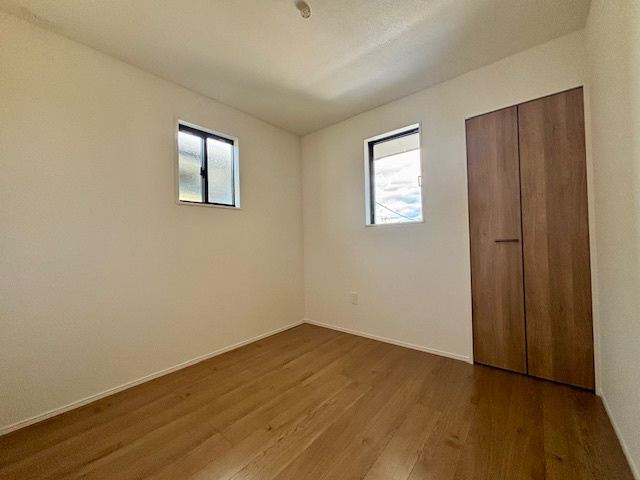 小郡市大保４期１号の洋室