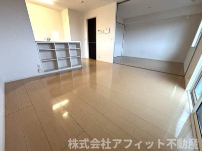 【居間・リビング】 | ローゼンシュタット B棟 | LDK11.6帖