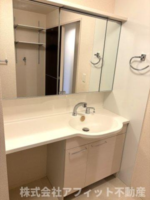 【洗面所】 | ローゼンシュタット B棟 | 洗髪洗面化粧台