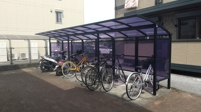 グランフェリオ A棟のその他共用部分|駐輪場