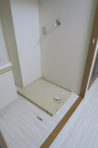 第13新英マンションの洗面所