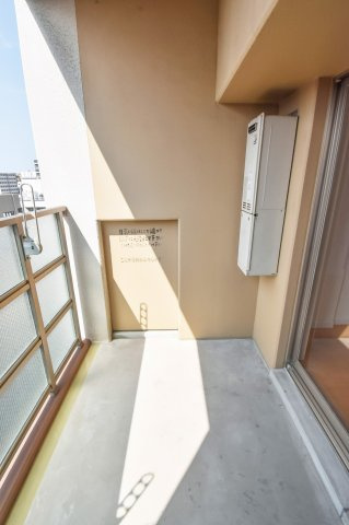 サヴォイ博多ブールバール　9階のバルコニー|別号室のものです。現状優先になります。