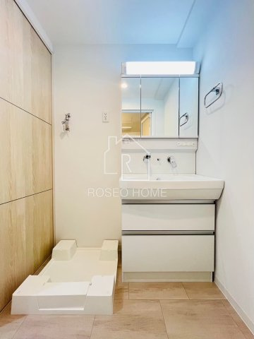 リュエルうめきたの洗面所|同マンション別部屋：参考写真