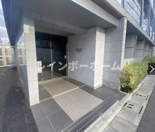 葛飾区東新小岩５丁目の賃貸マンションの外観