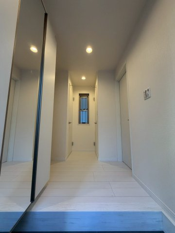 葛飾区東四つ木二丁目　中古戸建の玄関