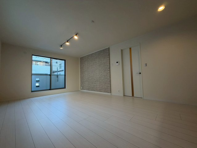 葛飾区東四つ木二丁目　中古戸建の洋室