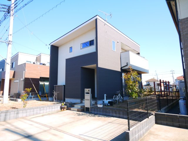 八街市八街ほ　中古戸建の外観|令和2年9月築 3LDK 2台可  オール電化 上下水 JR総武本線八街駅徒歩約11分 閑静な分譲地