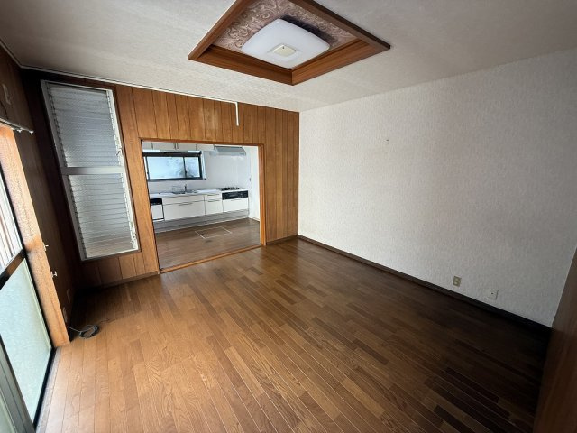 香芝市穴虫戸建の居間・リビング