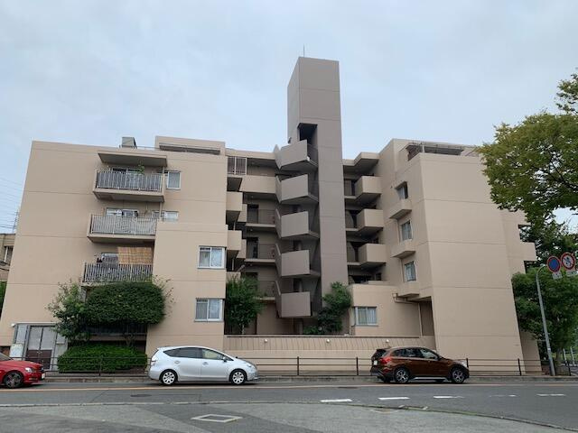 藤白台ロイヤルマンションの外観