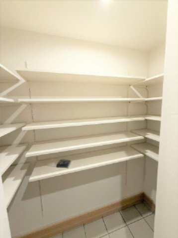 【収納】 | 【仲介手数料３3０万円が無料！！】■豪快な吹抜けリビング前には広々バルコニー | シューズクローゼット
【諸費用３３０万円ＯＦＦキャンペーン中！】
日本一の家計応援キャンペーン中！
■豪快な吹抜け天井リビング
■南道路面、陽当り良好
■広々バルコニー
■高断熱住宅