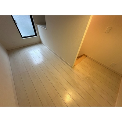 【内装】 | レガーロ千葉中央 | 明るい色調の室内です