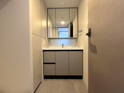 【独立洗面台】 | プライムメゾン千葉新町 | 朝の身支度には欠かせない独立洗面化粧台