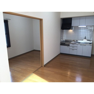 【居間・リビング】 | プリマヴェーラ問屋町 | 広いリビング